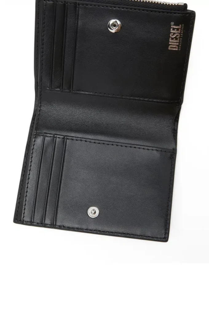 1DR bi-fold zip ii Portofel mic din piele cu placă cu logo 1DR bi-fold zip ii Portofel mic din piele cu placă cu logo