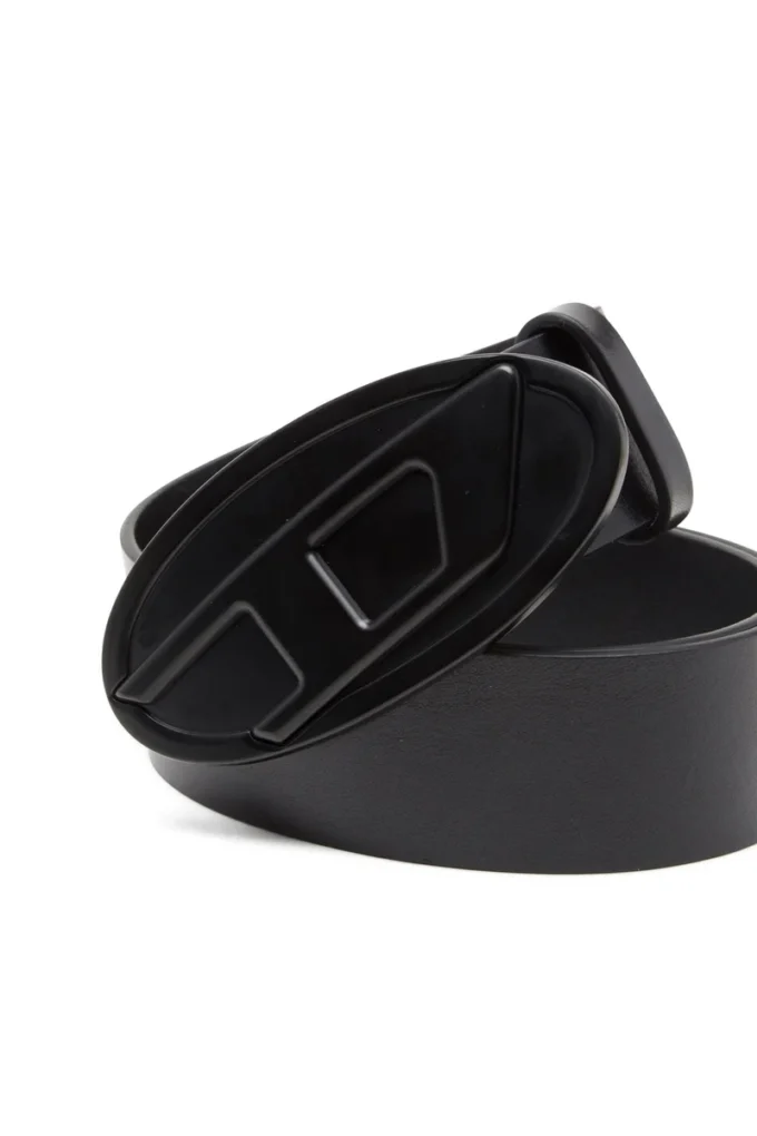 b-1dr 2.0 Cureaua din piele de 4 cm cu placă ovală D b-1dr 2.0 Cureaua din piele de 4 cm cu placă ovală D