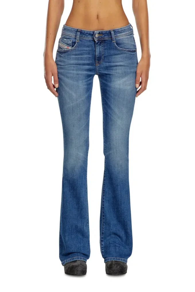 blugi bootcut 1969 D-Ebbey 09j33 Găsește cel mai apropiat magazin blugi bootcut 1969 D-Ebbey 09j33 Găsește cel mai apropiat magazin
