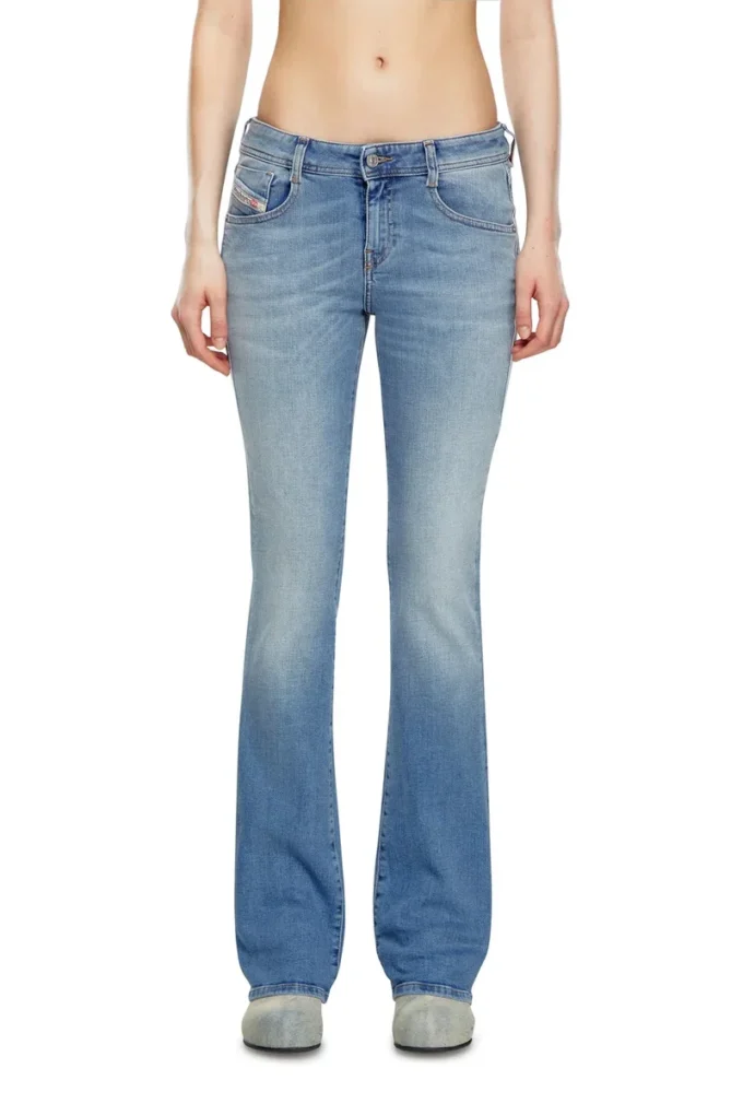 blugi bootcut 1969 D-Ebbey 09k06 Găsește cel mai apropiat magazin blugi bootcut 1969 D-Ebbey 09k06 Găsește cel mai apropiat magazin