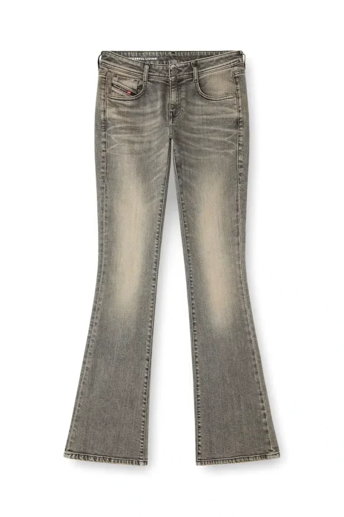 blugi bootcut 1969 D-Ebbey 09l99 Găsește cel mai apropiat magazin blugi bootcut 1969 D-Ebbey 09l99 Găsește cel mai apropiat magazin
