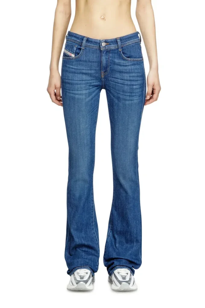 blugi bootcut 1969 D-Ebbey 09m73 Găsește cel mai apropiat magazin blugi bootcut 1969 D-Ebbey 09m73 Găsește cel mai apropiat magazin