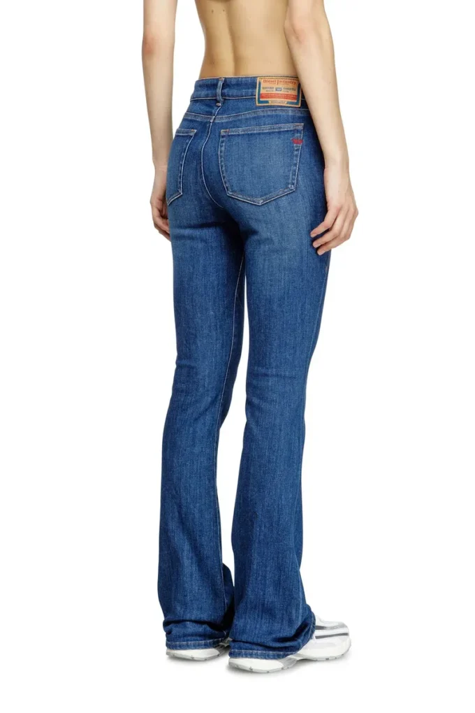 blugi bootcut 1969 D-Ebbey 09m73 Găsește cel mai apropiat magazin blugi bootcut 1969 D-Ebbey 09m73 Găsește cel mai apropiat magazin