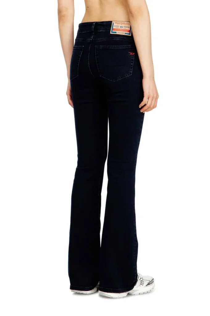 blugi bootcut 1969 D-Ebbey 0kbbg Găsiți cel mai apropiat magazin blugi bootcut 1969 D-Ebbey 0kbbg Găsiți cel mai apropiat magazin