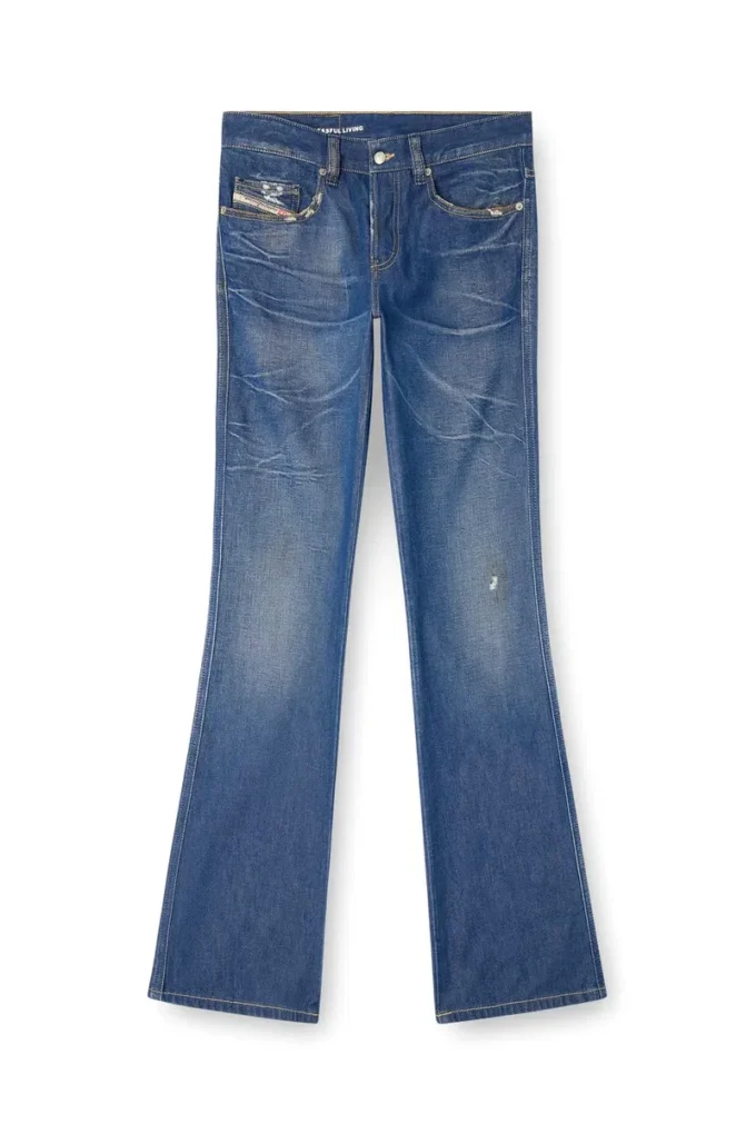 blugi bootcut 1998 d-buck 09m60 Găsește cel mai apropiat magazin blugi bootcut 1998 d-buck 09m60 Găsește cel mai apropiat magazin