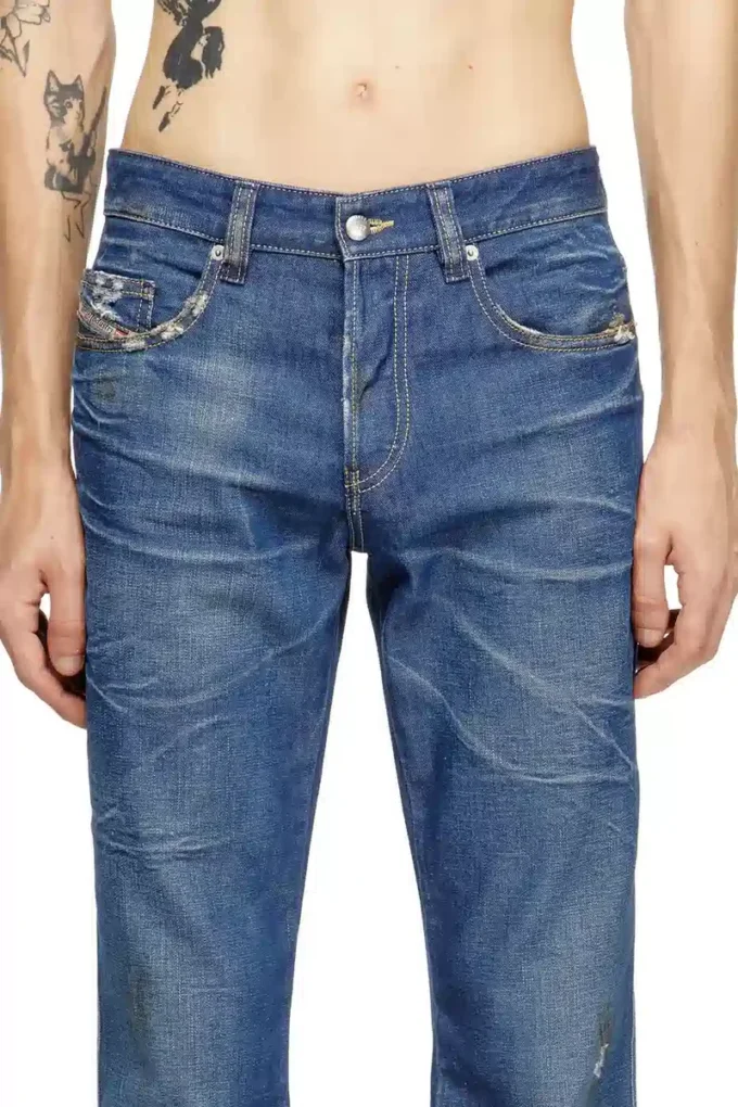 blugi bootcut 1998 d-buck 09m60 Găsește cel mai apropiat magazin blugi bootcut 1998 d-buck 09m60 Găsește cel mai apropiat magazin