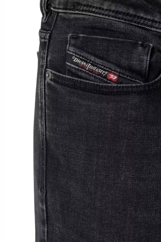 blugi skinny 1979 Sleenker 09c23 Găsiți cel mai apropiat magazin blugi skinny 1979 Sleenker 09c23 Găsiți cel mai apropiat magazin