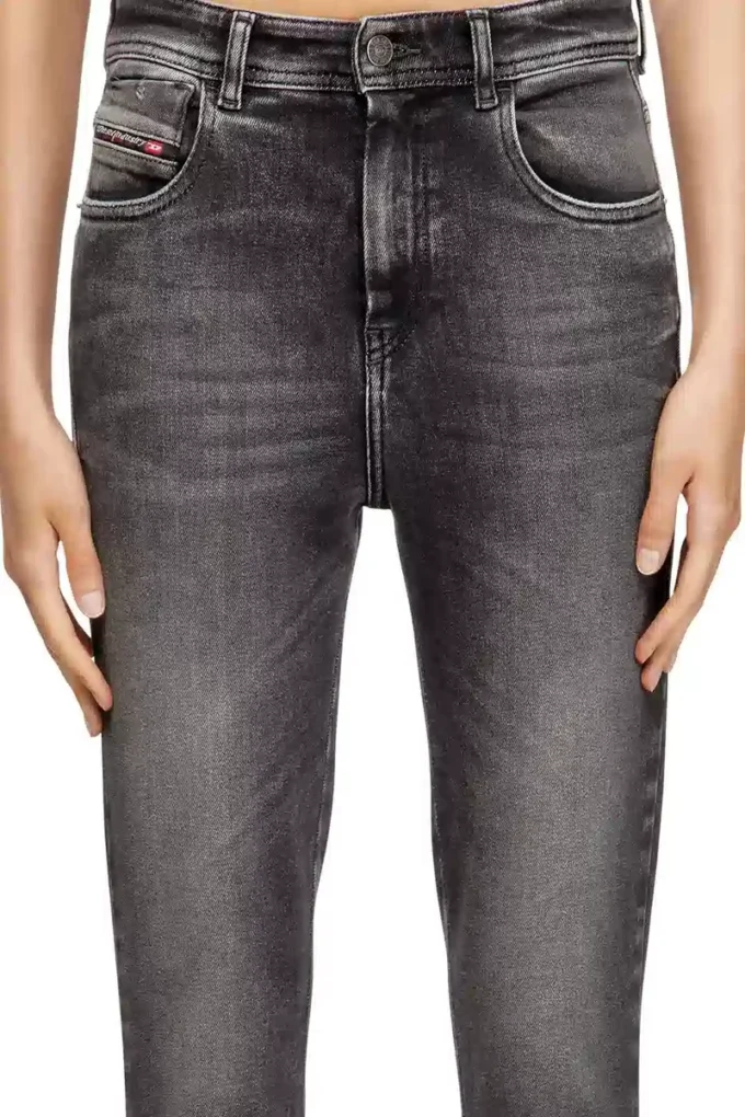 blugi skinny 1984 slandy-high 09l93 Găsește cel mai apropiat magazin blugi skinny 1984 slandy-high 09l93 Găsește cel mai apropiat magazin
