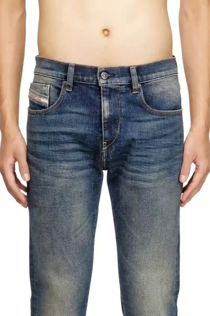 blugi slim 2019 D-Strukt 09m16 Găsiți cel mai apropiat magazin blugi slim 2019 D-Strukt 09m16 Găsiți cel mai apropiat magazin