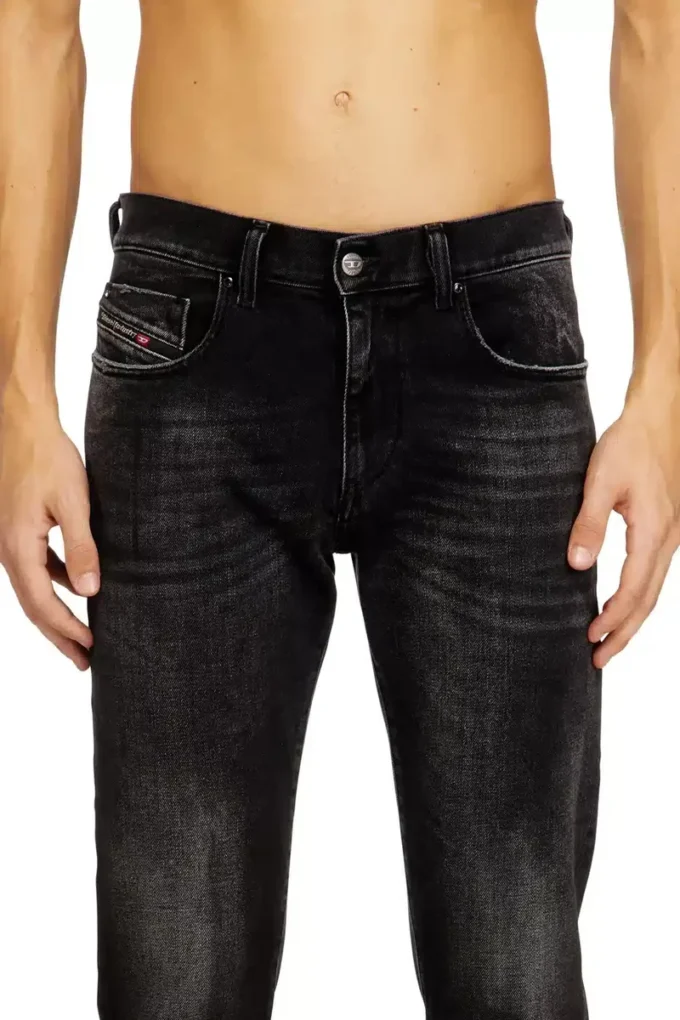 blugi slim 2019 D-Strukt 09n42 Găsiți cel mai apropiat magazin blugi slim 2019 D-Strukt 09n42 Găsiți cel mai apropiat magazin