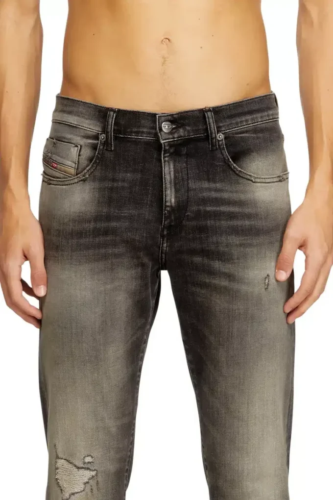 blugi slim 2019 D-Strukt 09n59 Găsiți cel mai apropiat magazin blugi slim 2019 D-Strukt 09n59 Găsiți cel mai apropiat magazin