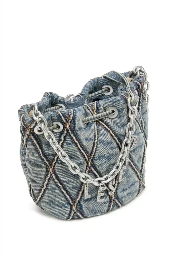 charm-d bucket s Geantă tip sac Charm-D S-Mini din denim matlasat cu model argyle
