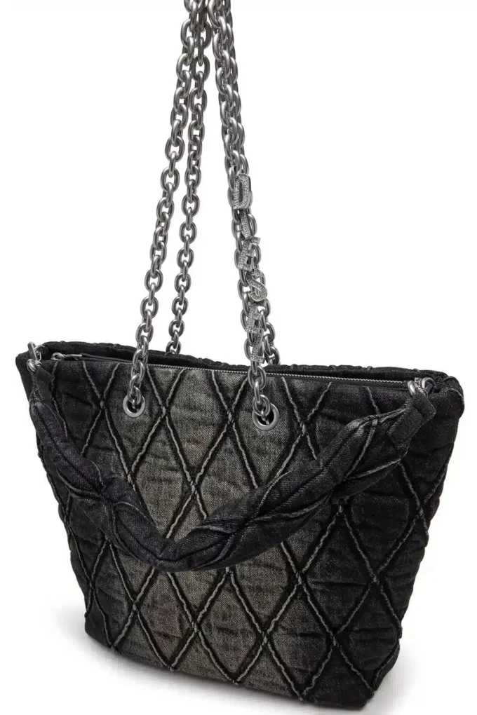 charm-d shopper m Geantă Charm-D-Tote din denim matlasat charm-d shopper m Geantă Charm-D-Tote din denim matlasat