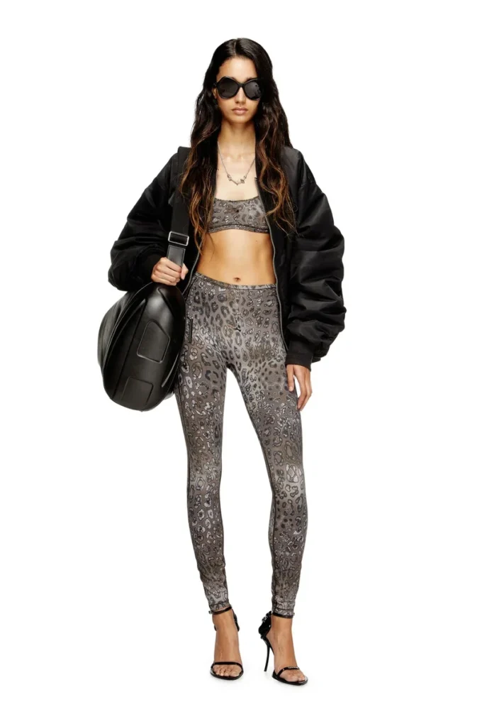 chelsea-utlt Sutien sport din nailon cu imprimeu leopard chelsea-utlt Sutien sport din nailon cu imprimeu leopard