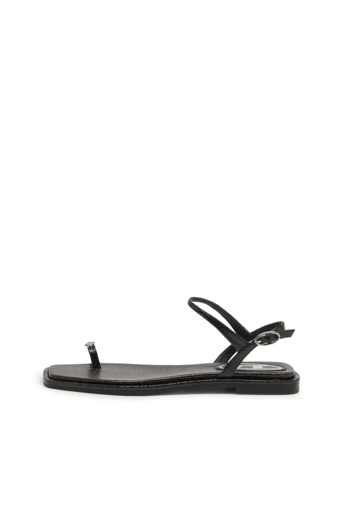 d-amber infra 0 D-AMBER – Sandale din piele cu logo metalic