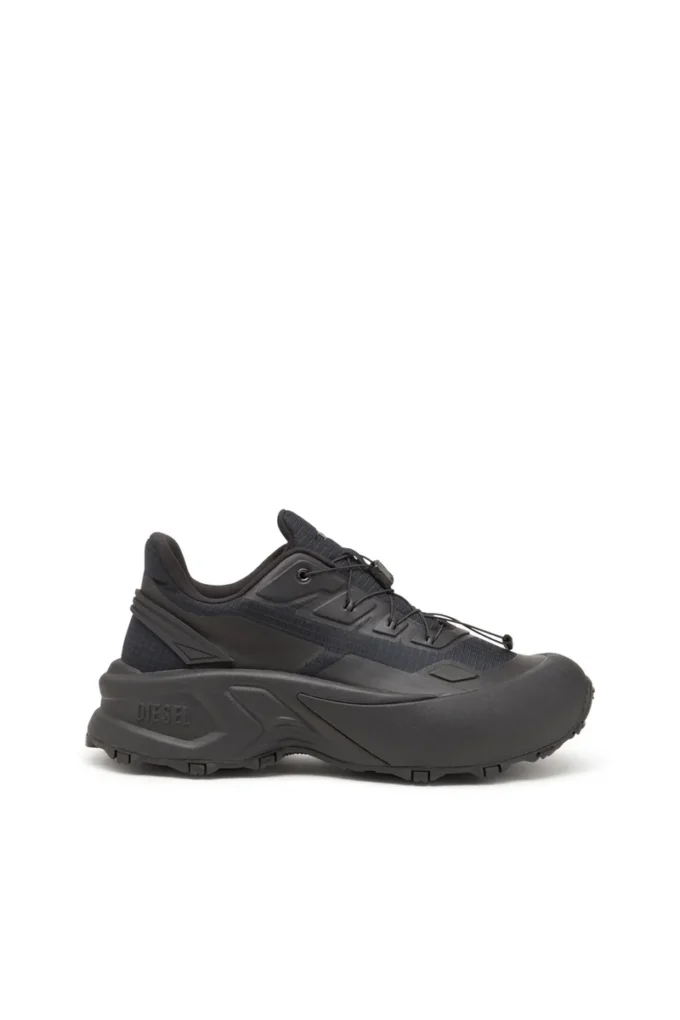 d-cage runner D-Cage Runner – Adidași din ripstop cu finisaje din TPU