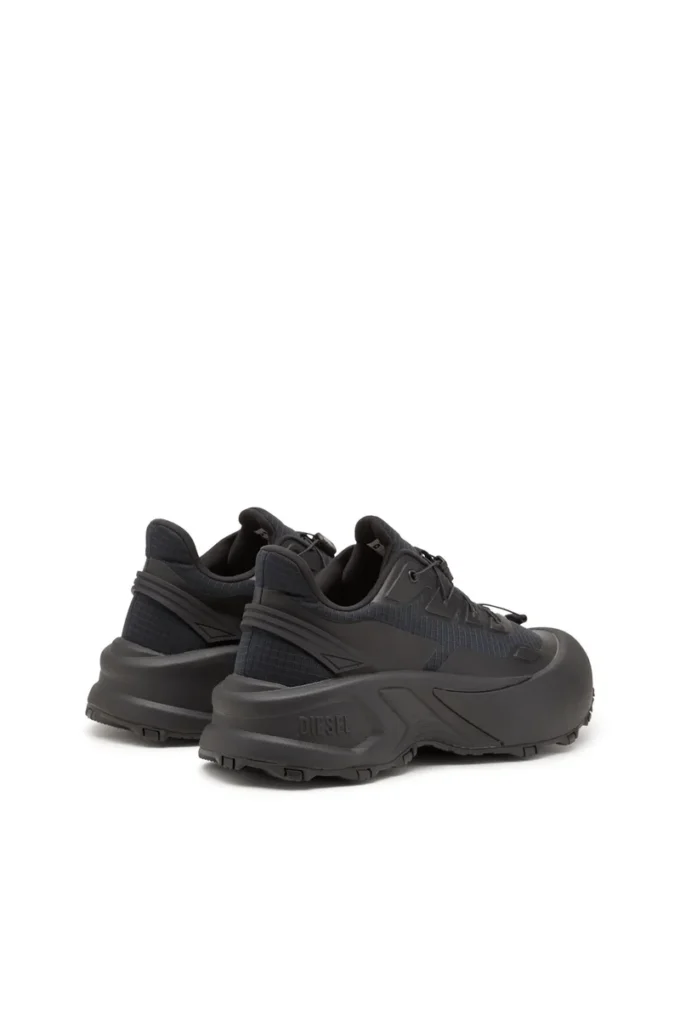 d-cage runner D-Cage Runner – Adidași din ripstop cu finisaje din TPU