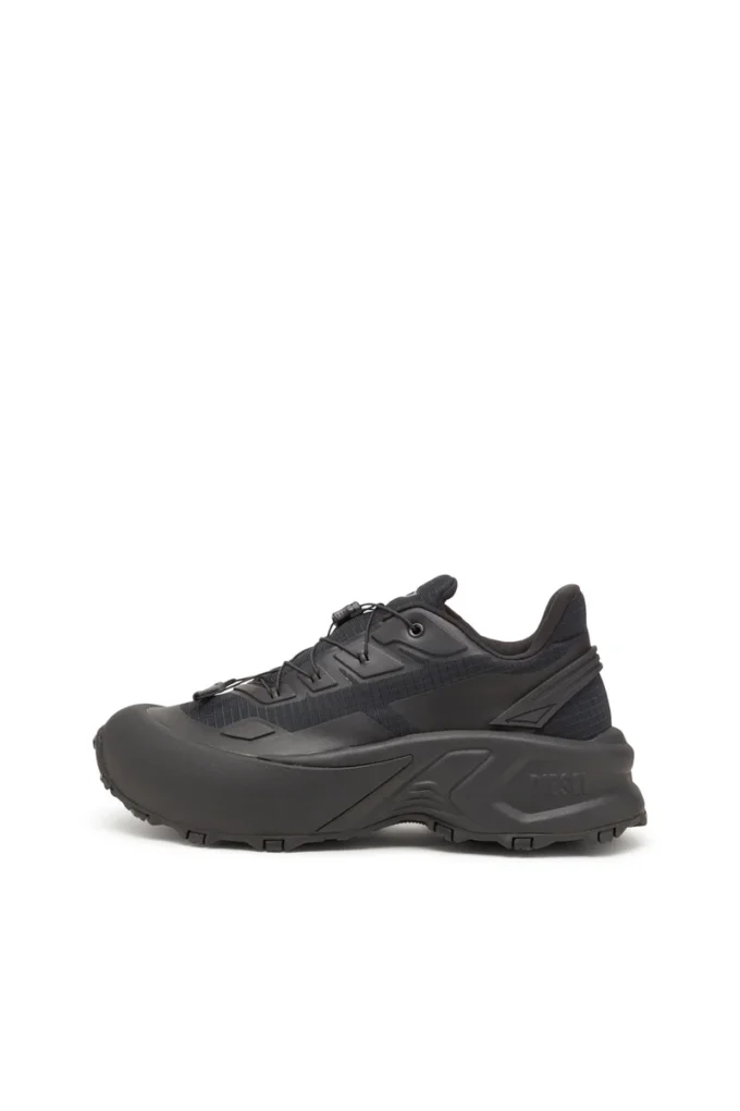d-cage runner D-Cage Runner – Adidași din ripstop cu finisaje din TPU