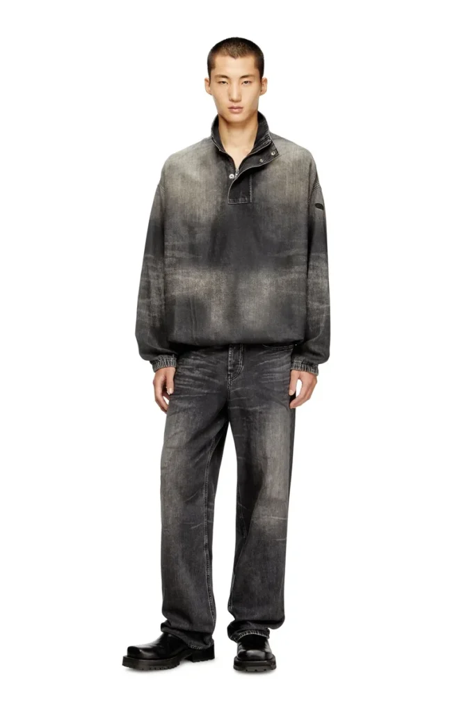 d-flow-s3 Top din denim cu guler înalt d-flow-s3 Top din denim cu guler înalt