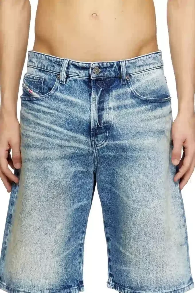 d-rixford-s Pantaloni scurți din denim cu imprimeu cu versuri d-rixford-s Pantaloni scurți din denim cu imprimeu cu versuri