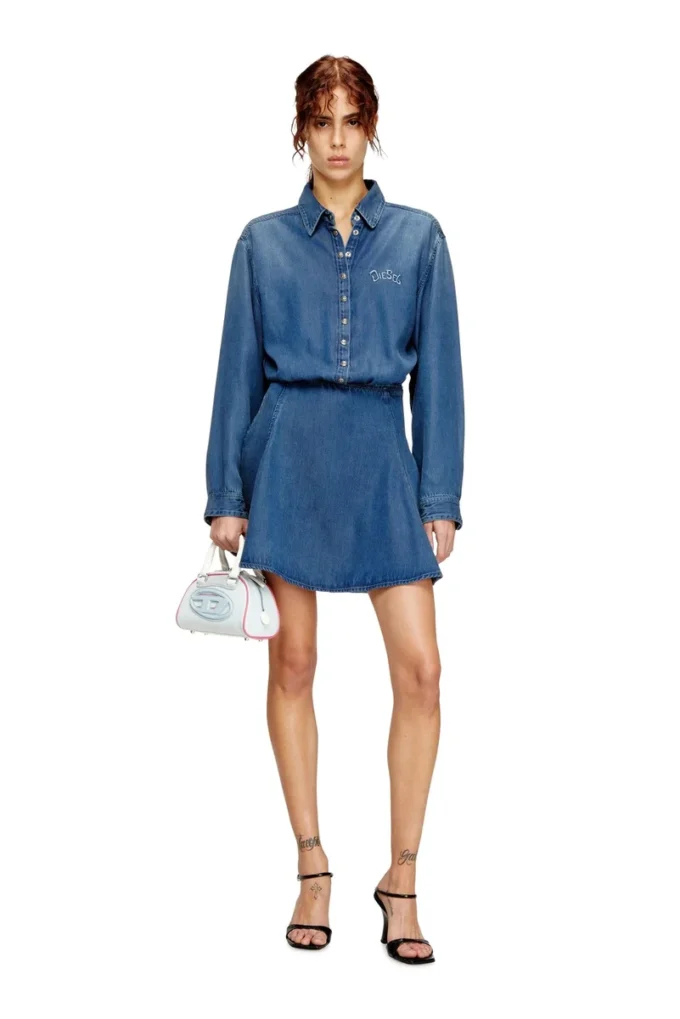 de-drevia-s Rochie din denim cu broderie pe spate de-drevia-s Rochie din denim cu broderie pe spate