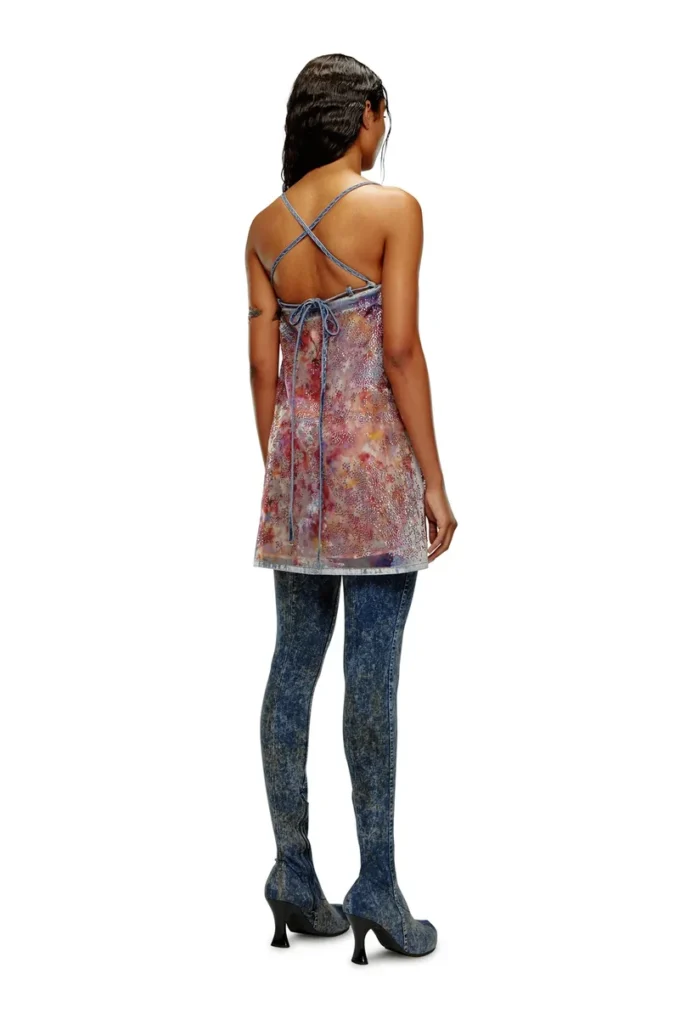 de-held-short-fse Rochie midi cu bretele din denim cu paiete de-held-short-fse Rochie midi cu bretele din denim cu paiete