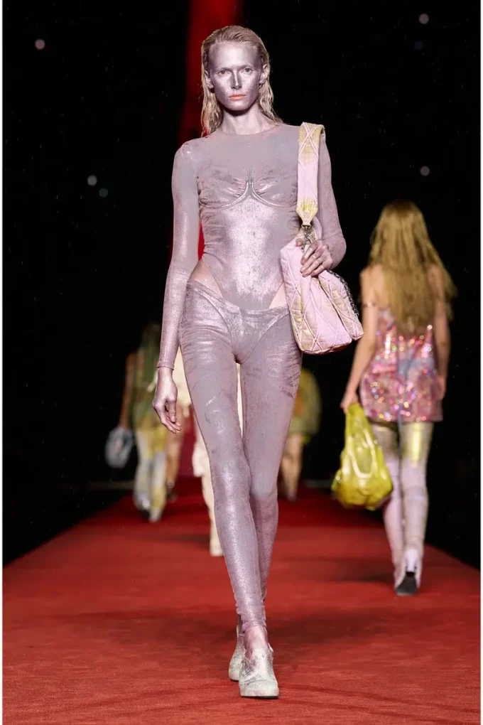 de-nikki-ls-fse Body din denim strălucitor de-nikki-ls-fse Body din denim strălucitor