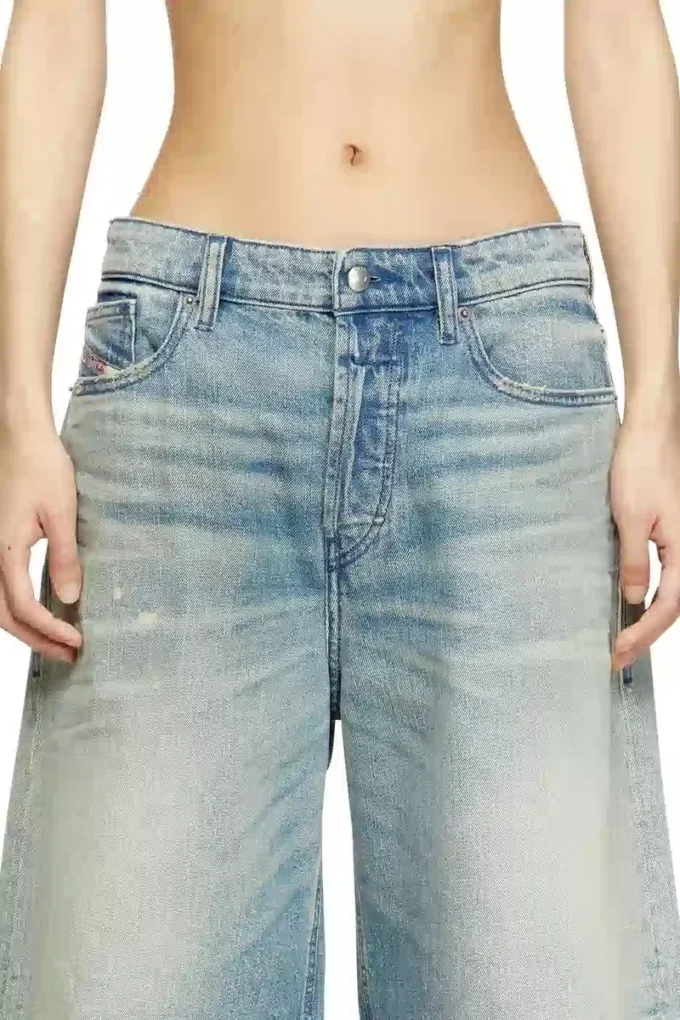 de-sire-short Pantaloni scurți din denim cu efect uzat de-sire-short Pantaloni scurți din denim cu efect uzat