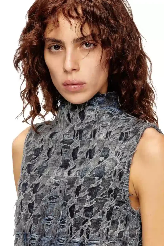 de-tapi-fsh1 Top fără mâneci din denim cu imprimeu tie-dye în model pied-de-poule