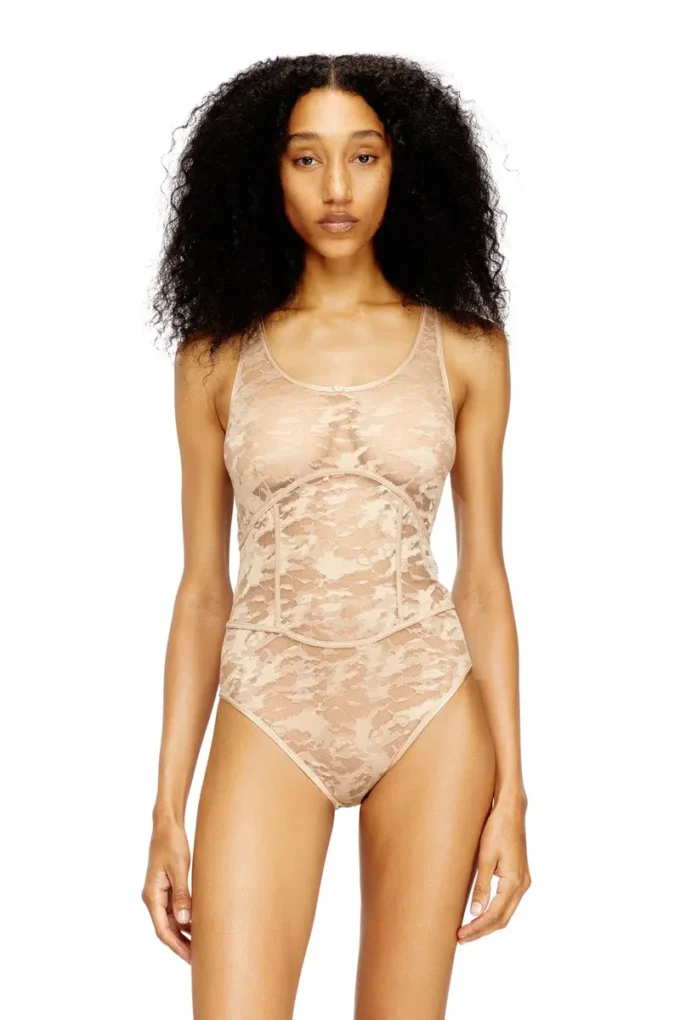 ezzy-utlt Body din nailon cu design din dantelă ezzy-utlt Body din nailon cu design din dantelă