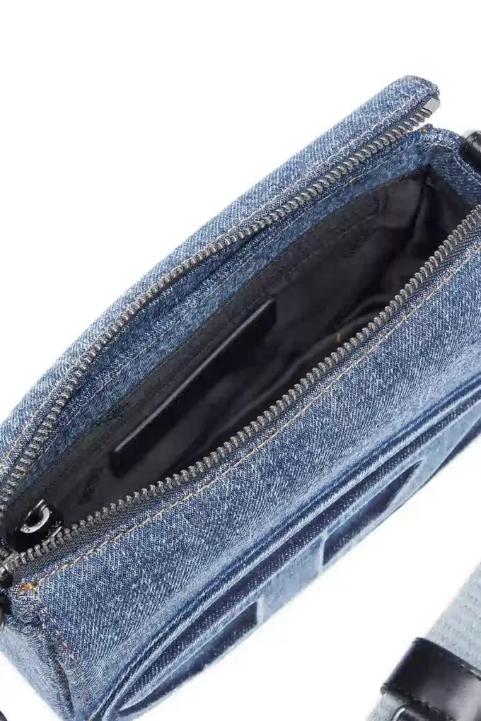 Geantă pentru aparat foto 1dr Geantă pentru aparat foto 1DR – Geantă pentru aparat foto din denim solarizat