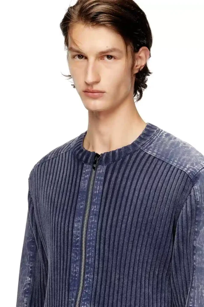 k-matty Cardigan cu fermoar și panouri contrastante k-matty Cardigan cu fermoar și panouri contrastante