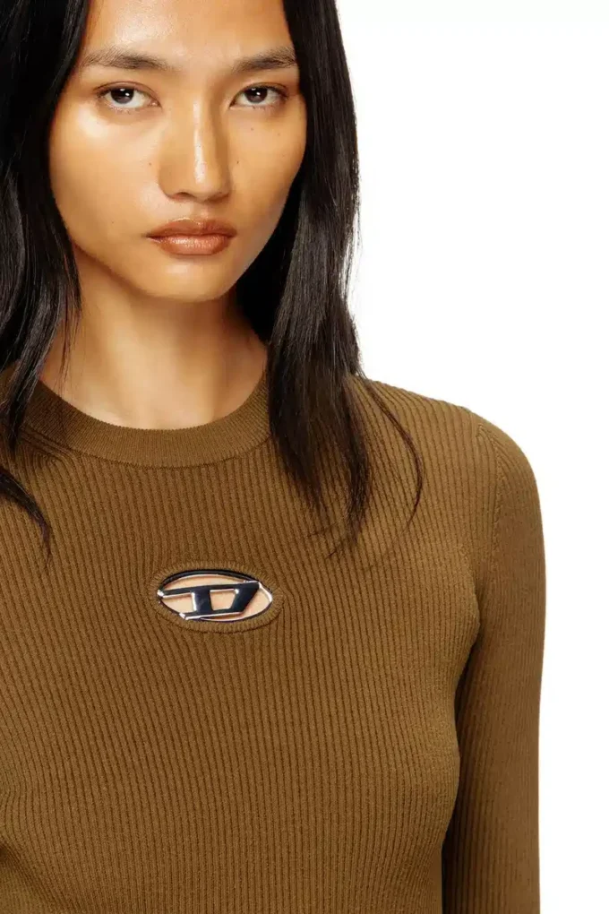 m-valari Top din tricot cu nervuri din amestec de viscoză cu Oval D m-valari Top din tricot cu nervuri din amestec de viscoză cu Oval D