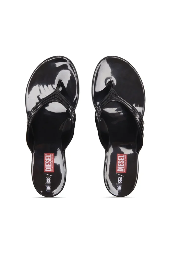 melissa quantum thong Șlapi sculpturali din Melflex® melissa quantum thong Șlapi sculpturali din Melflex®