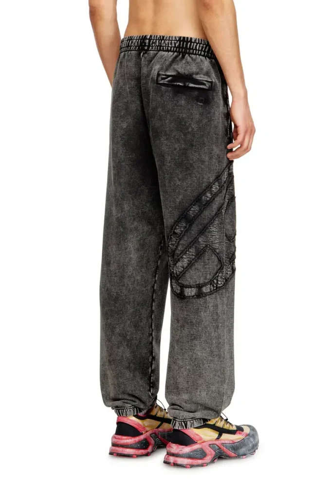 p-marky-den Pantaloni de trening din bumbac organic cu patch oval D p-marky-den Pantaloni de trening din bumbac organic cu patch oval D