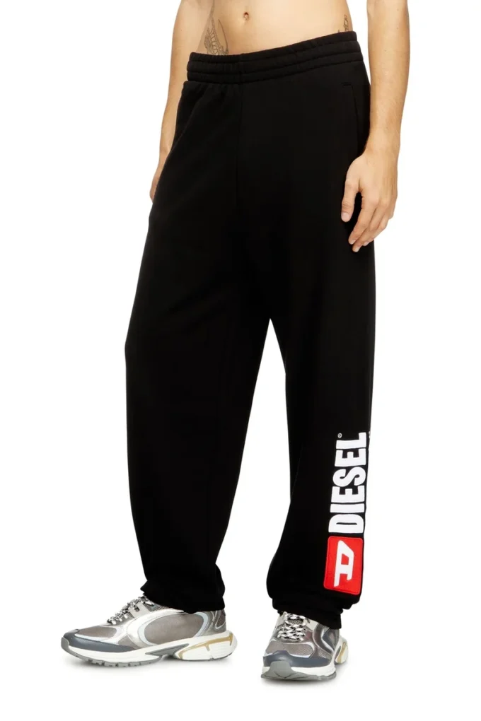 p-marky-div Pantaloni de trening din bumbac cu patch Diesel p-marky-div Pantaloni de trening din bumbac cu patch Diesel