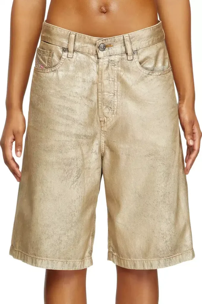 Pantaloni scurți dile_luna Pantaloni scurți din denim metalizat cu aspect uzat Pantaloni scurți dile_luna Pantaloni scurți din denim metalizat cu aspect uzat