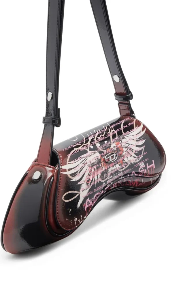 play crossbody Geantă de umăr Play din PU lucios imprimat