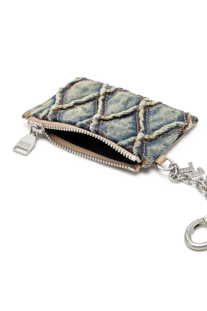 Portcard cu lanț Portcard din denim matlasat cu model argyle Portcard cu lanț Portcard din denim matlasat cu model argyle