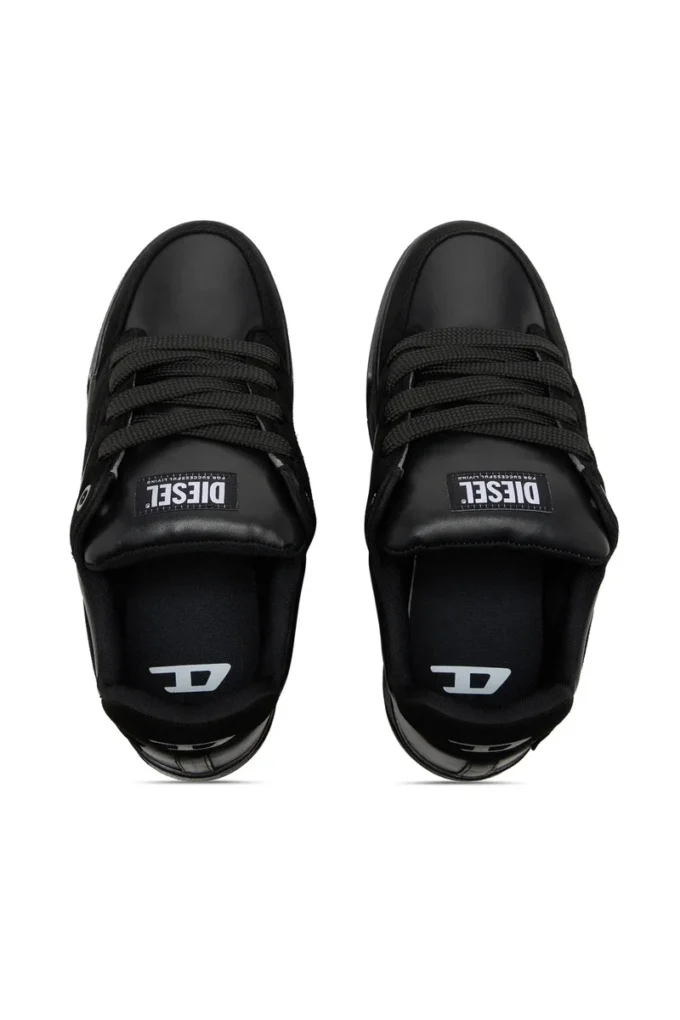 s-d-ollie low Adidași D-Ollie-Monochrome din piele și piele întoarsă s-d-ollie low Adidași D-Ollie-Monochrome din piele și piele întoarsă