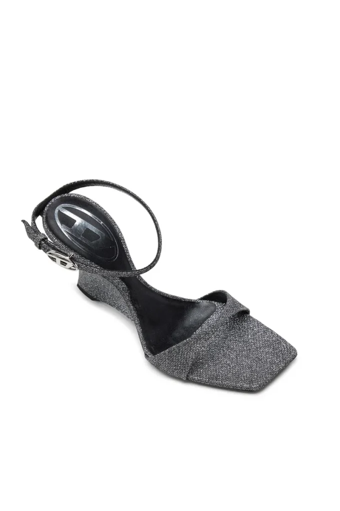 sandale cu platformă d-amber Sandale cu platformă D-Amber din țesătură Lurex sandale cu platformă d-amber Sandale cu platformă D-Amber din țesătură Lurex