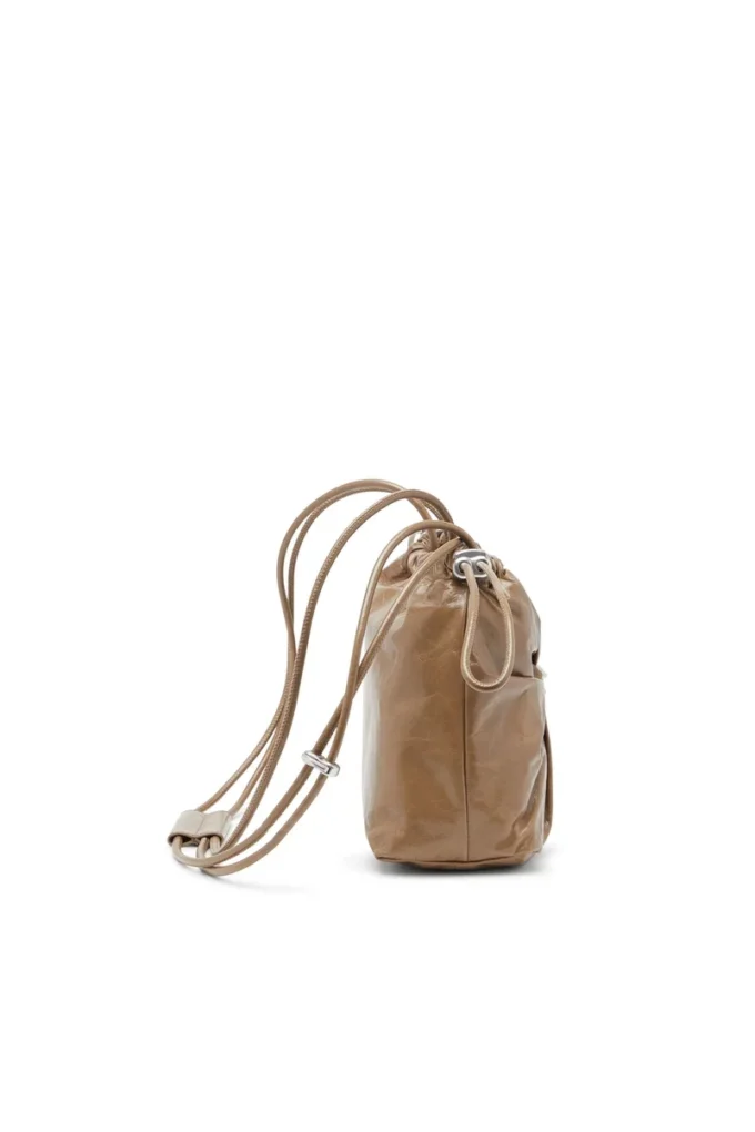 scrunch-d bucket Geantă Scrunch-D-Bucket din piele strălucitoare șifonată