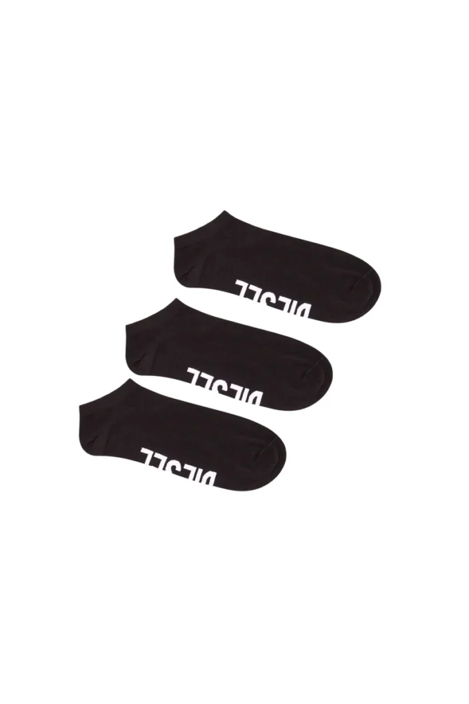skm-gost-threepack Set de 3 perechi de șosete scurte cu logo pe podul piciorului skm-gost-threepack Set de 3 perechi de șosete scurte cu logo pe podul piciorului