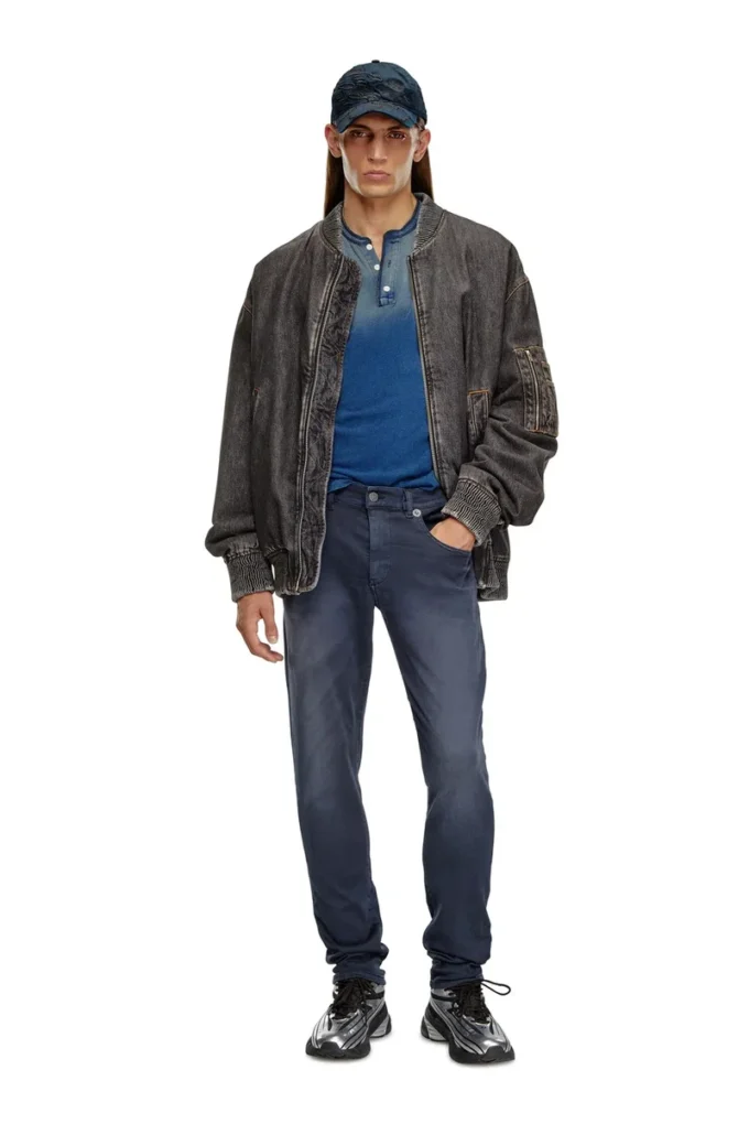 slim 2060 D-Strukt JoggJeans® 0670m Găsiți cel mai apropiat magazin slim 2060 D-Strukt JoggJeans® 0670m Găsiți cel mai apropiat magazin
