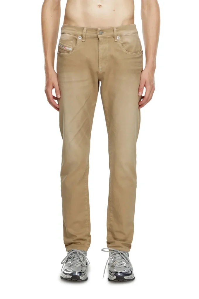 slim 2060 D-Strukt JoggJeans® 0670m Găsiți cel mai apropiat magazin slim 2060 D-Strukt JoggJeans® 0670m Găsiți cel mai apropiat magazin