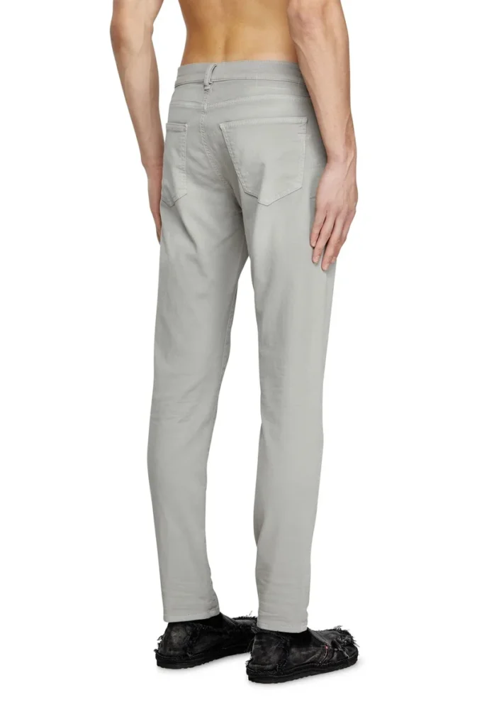 slim 2060 D-Strukt JoggJeans® 0670m Găsiți cel mai apropiat magazin slim 2060 D-Strukt JoggJeans® 0670m Găsiți cel mai apropiat magazin