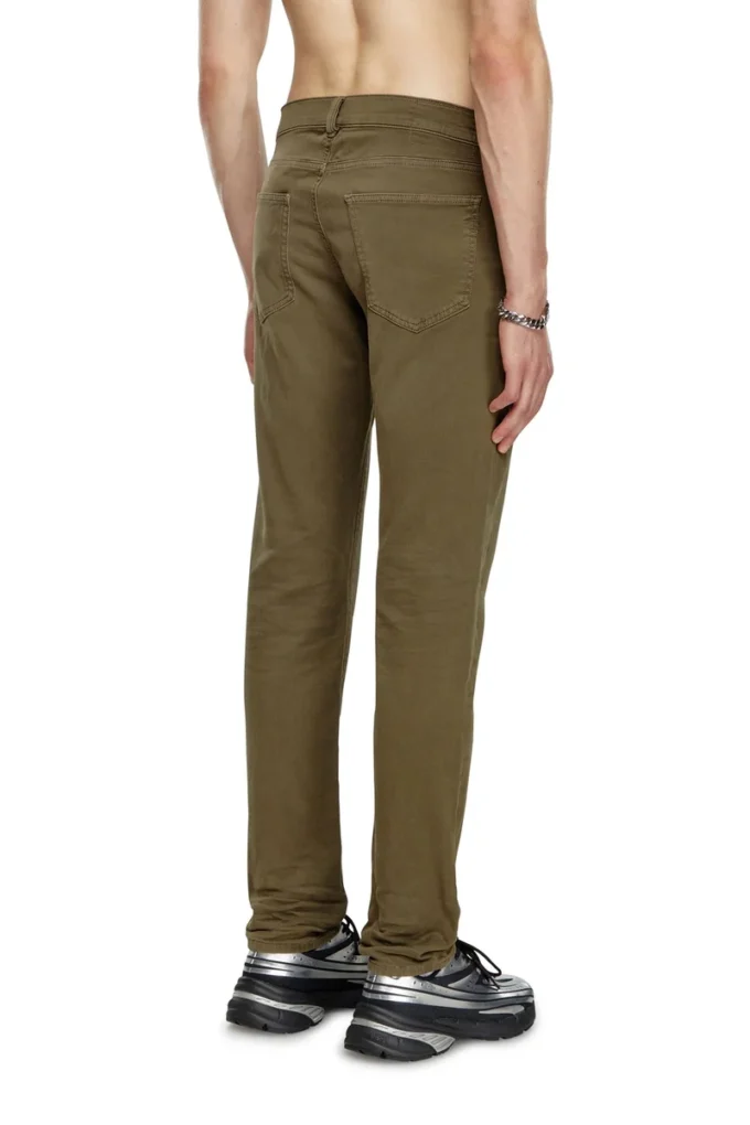 slim 2060 D-Strukt JoggJeans® 0670m Găsiți cel mai apropiat magazin slim 2060 D-Strukt JoggJeans® 0670m Găsiți cel mai apropiat magazin