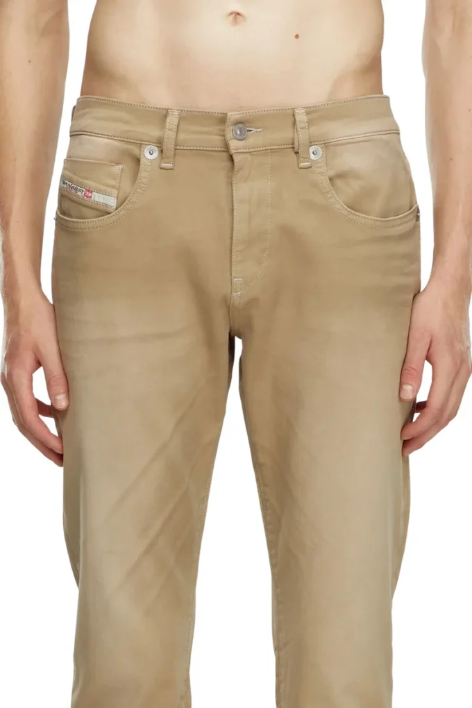slim 2060 D-Strukt JoggJeans® 0670m Găsiți cel mai apropiat magazin slim 2060 D-Strukt JoggJeans® 0670m Găsiți cel mai apropiat magazin