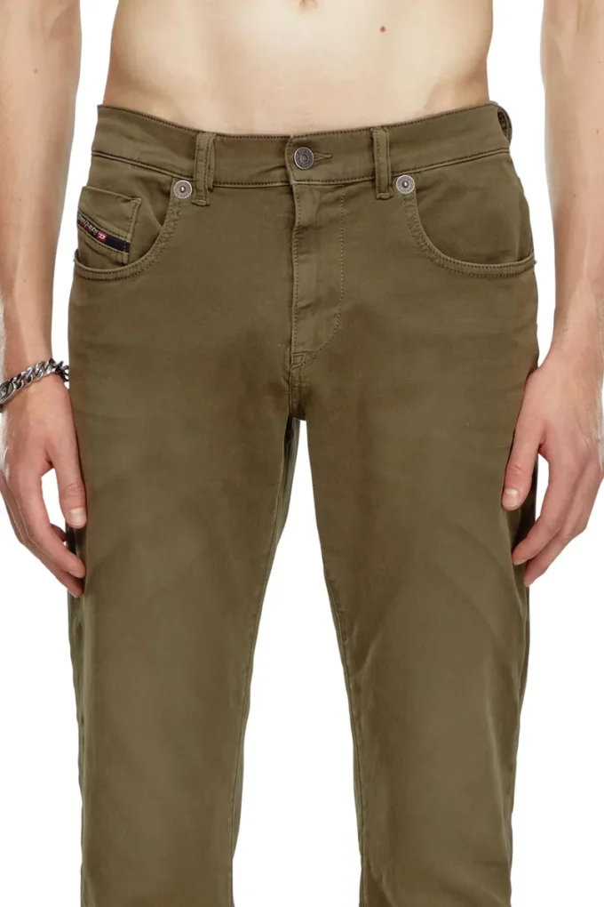 slim 2060 D-Strukt JoggJeans® 0670m Găsiți cel mai apropiat magazin slim 2060 D-Strukt JoggJeans® 0670m Găsiți cel mai apropiat magazin