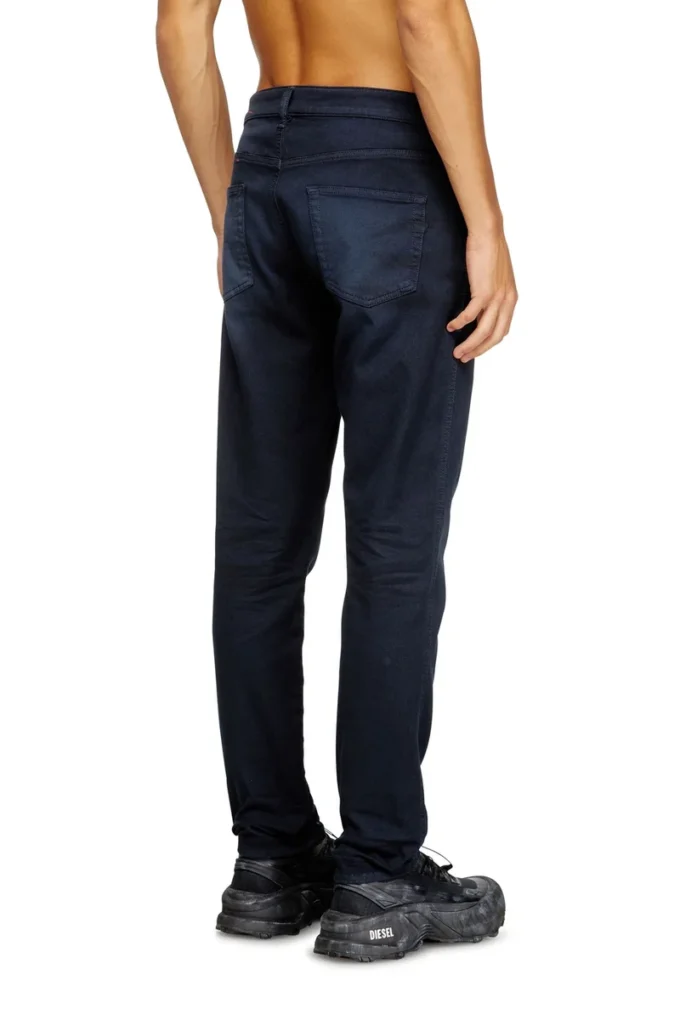 slim 2062 D-Strukt JoggJeans® 0670m Găsește cel mai apropiat magazin slim 2062 D-Strukt JoggJeans® 0670m Găsește cel mai apropiat magazin